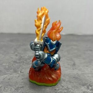Skylanders Spyro's Adventure Ignitor Fire Element Figure w Flame‎ Sword EUC